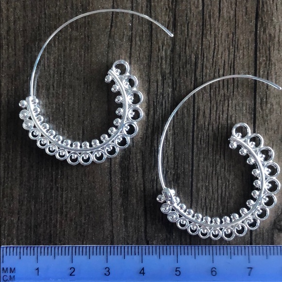 Spiral earrings - Picture 3 of 4
